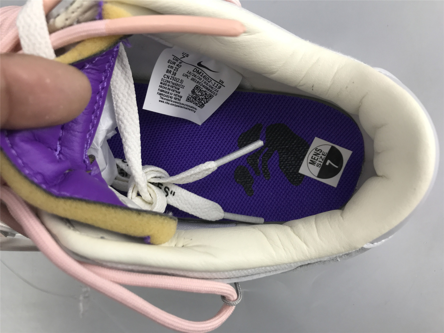 UA NIKE OFF-WHITE X DUNK LOW
