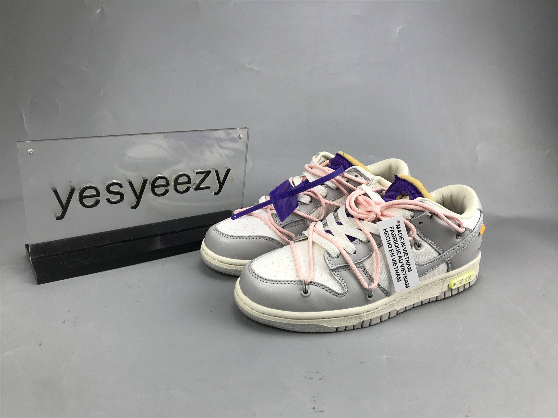 UA NIKE OFF-WHITE X DUNK LOW