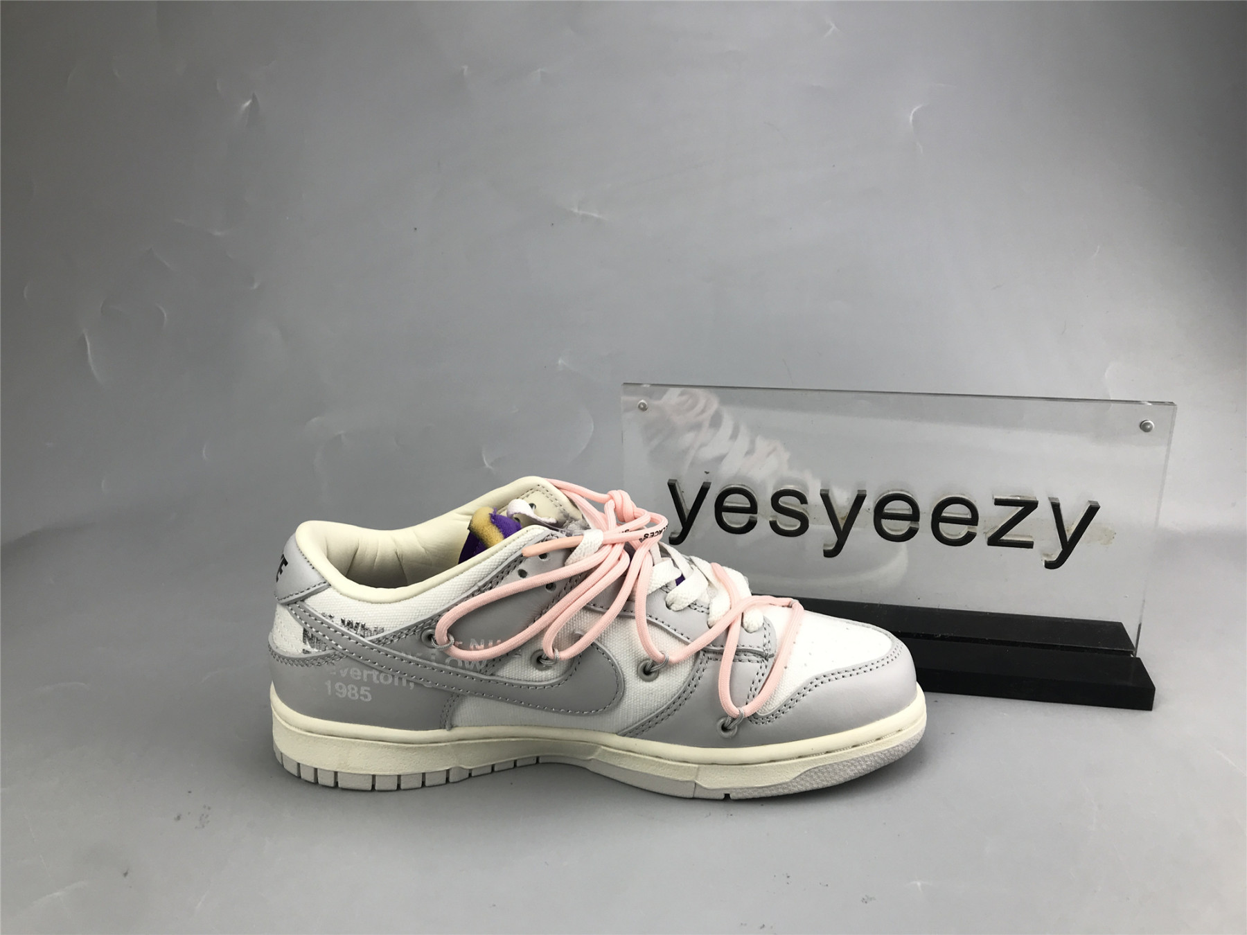 UA NIKE OFF-WHITE X DUNK LOW