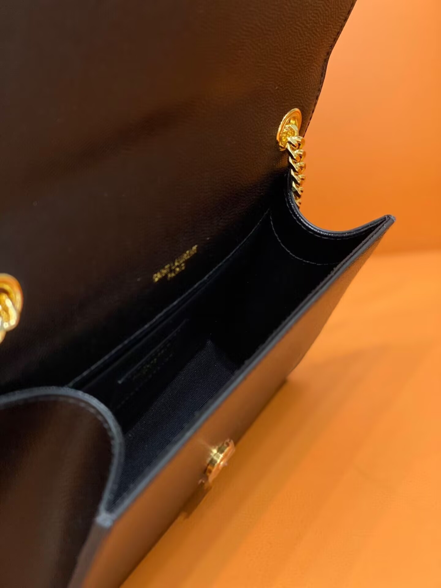 Y51 KATE SMALL IN GRAIN DE POUDRE EMBOSSED LEATHER 20x12.5x5cm