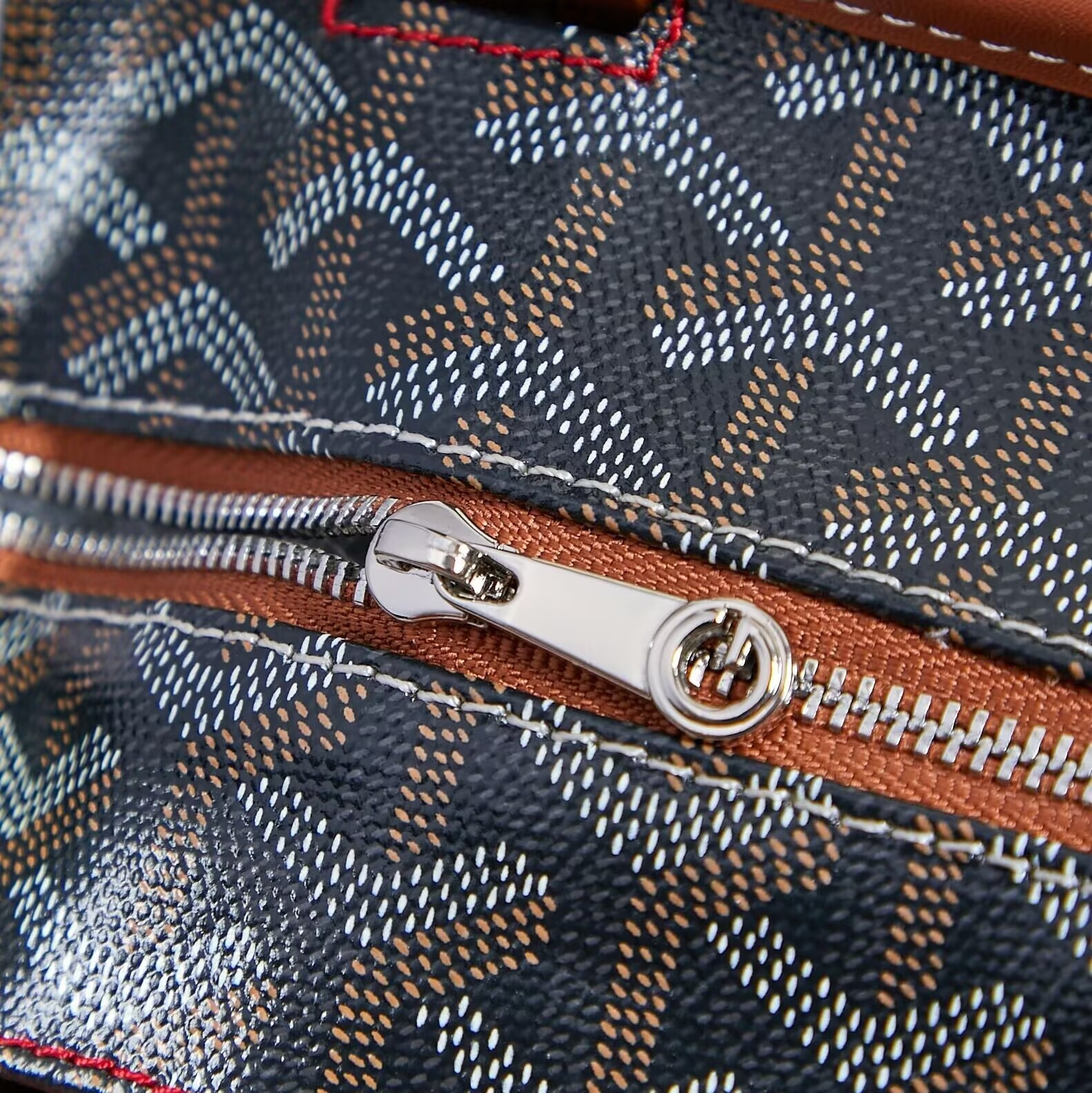 G09ard Artois Bag 40x14x25cm