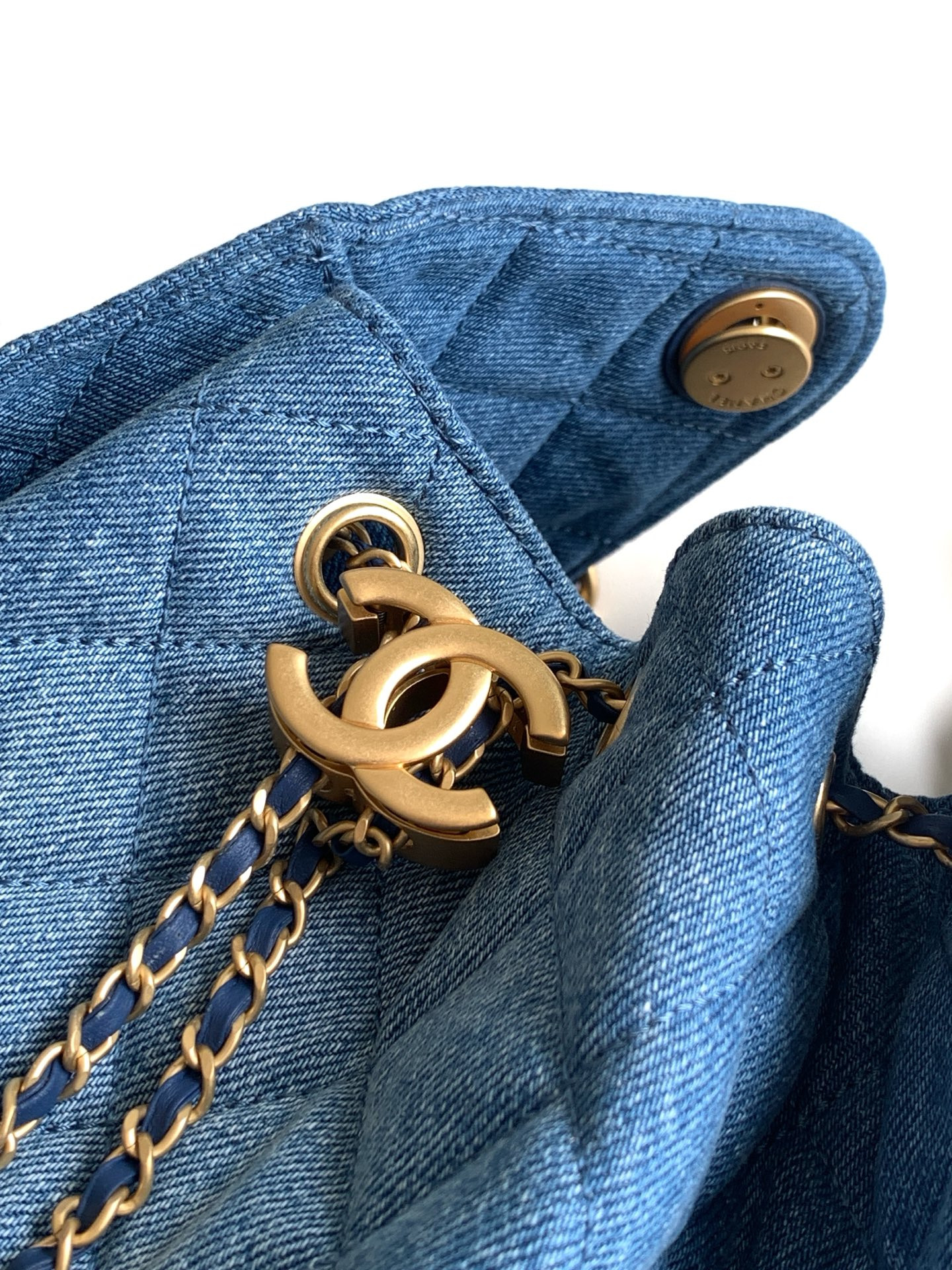 CHANEL 25C Bucket Hobo Bag AS5231 40x30x15cm