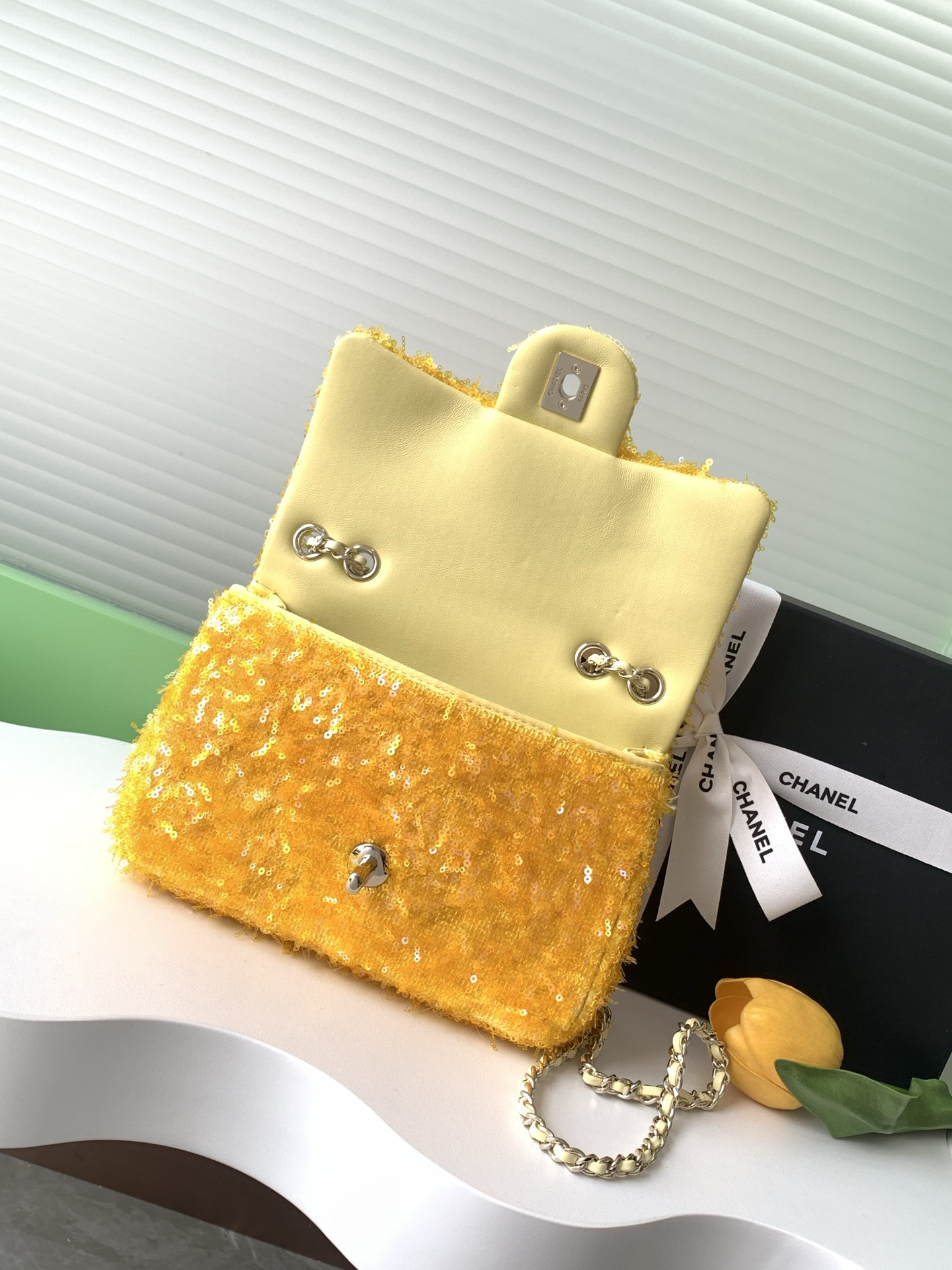 Chanel Sequin Flap Bag AS4561 14x21x8cm