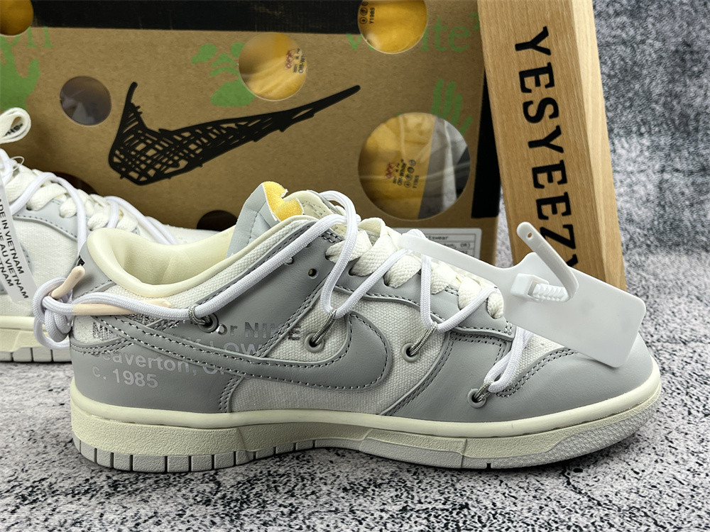 UA NIKE OFF-WHITE X DUNK LOW