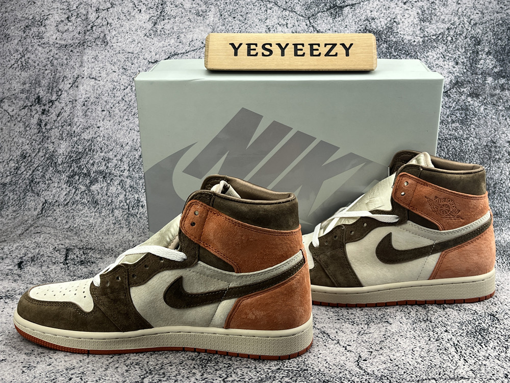 UA WMNS AIR JORDAN 1 RETRO HIGH OG