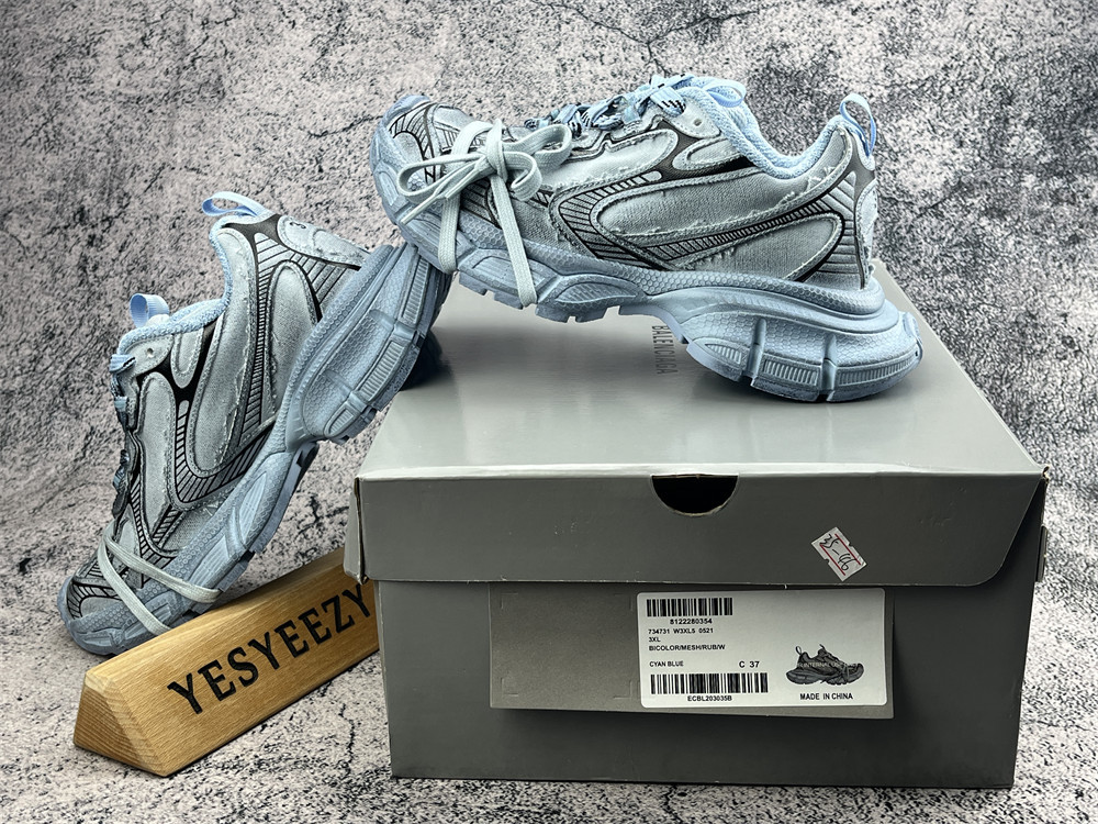 UA Balenciga 3XL Light Blue