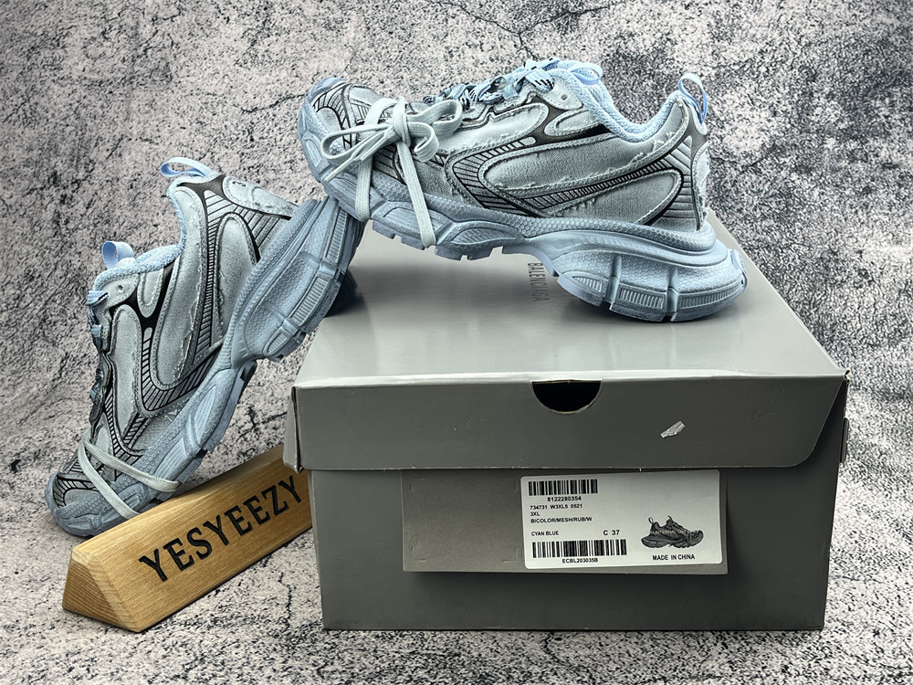 UA Balenciga 3XL Light Blue