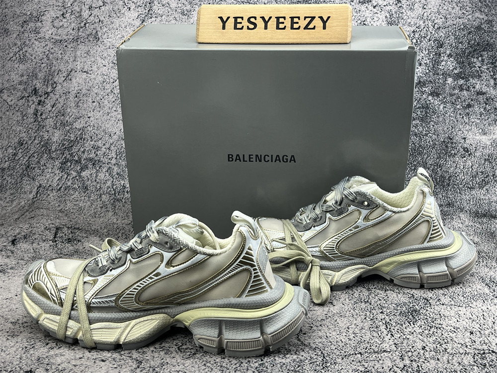 UA Balenciga 3XL Sneaker