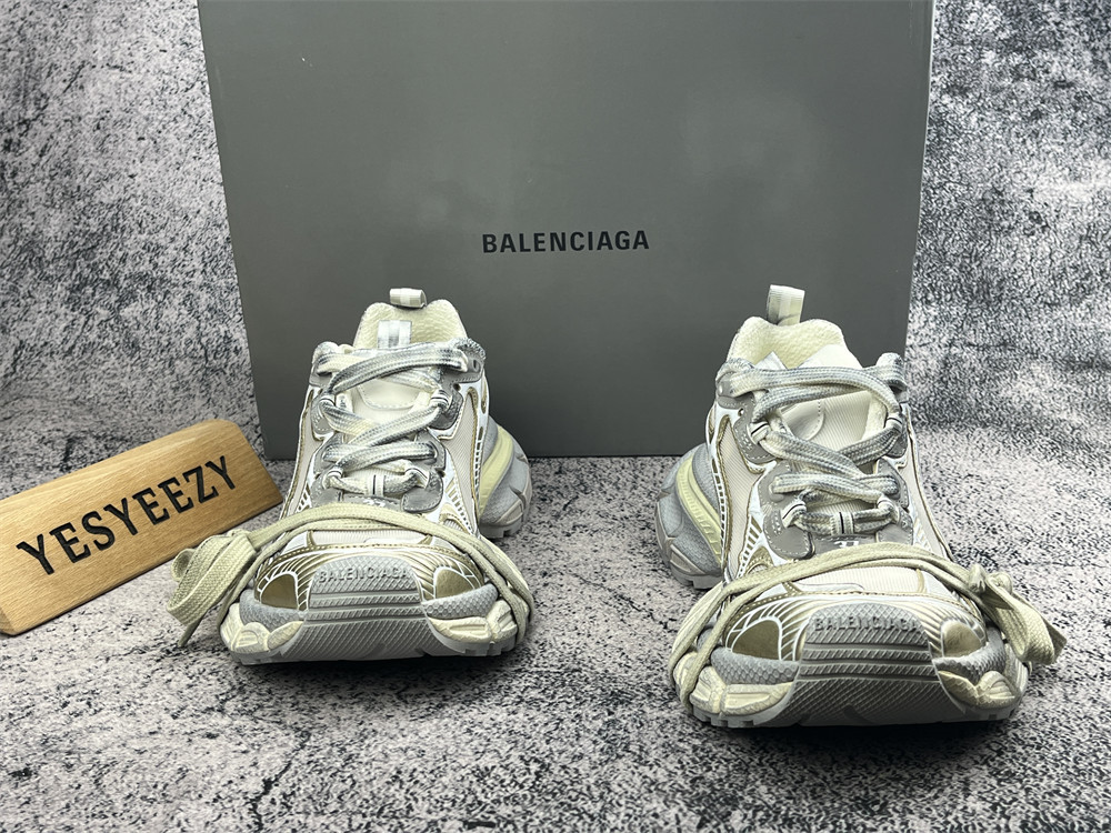 UA Balenciga 3XL Sneaker