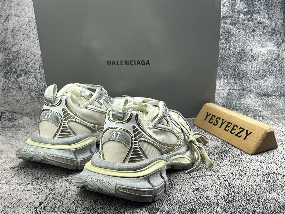 UA Balenciga 3XL Sneaker