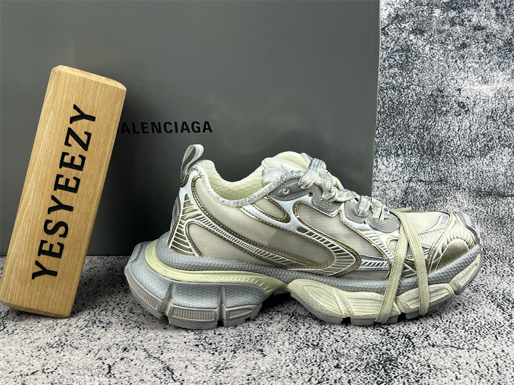 UA Balenciga 3XL Sneaker