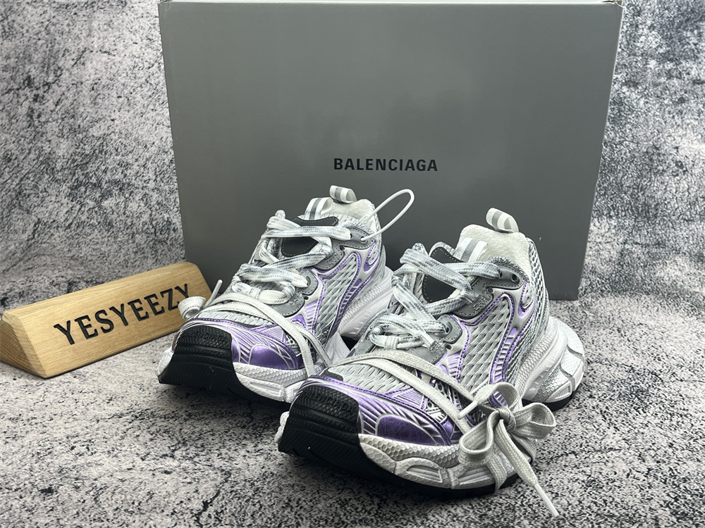 UA Balenciga 3XL Sneaker
