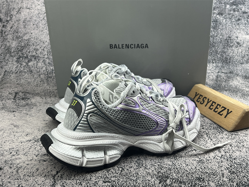 UA Balenciga 3XL Sneaker