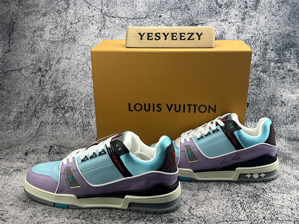 UA LV Trainer Sneaker
