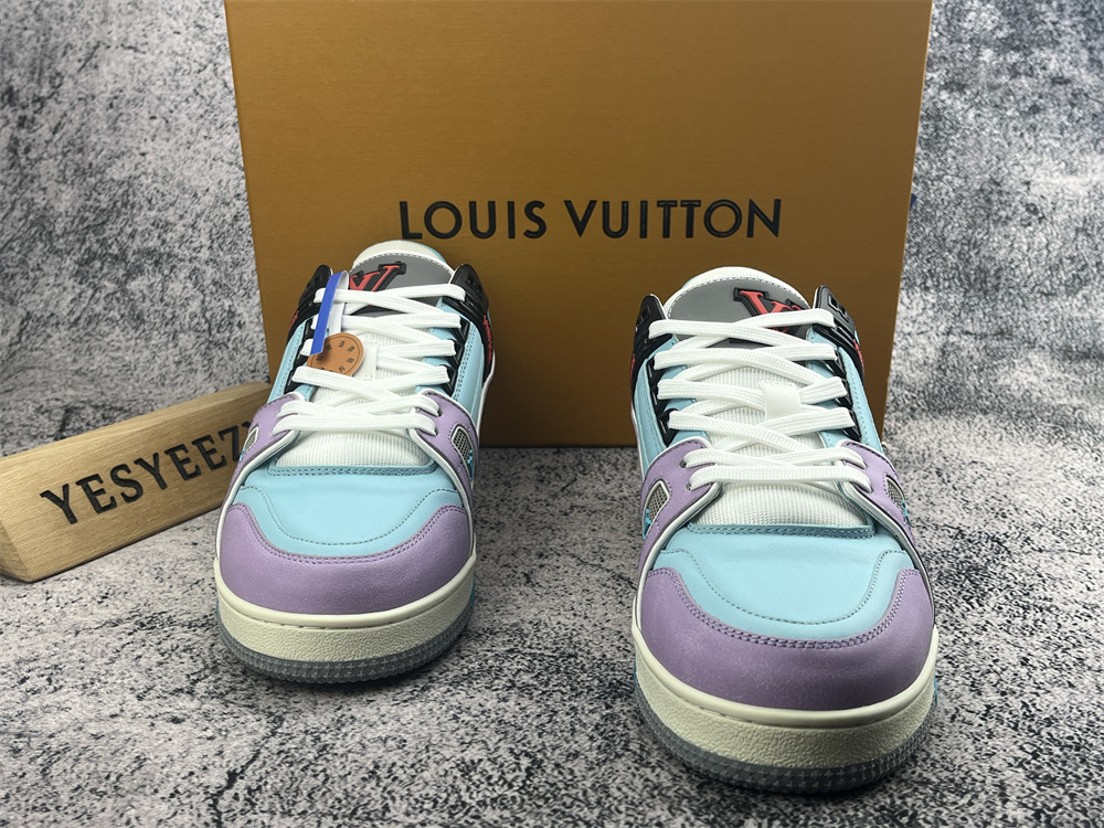 UA LV Trainer Sneaker