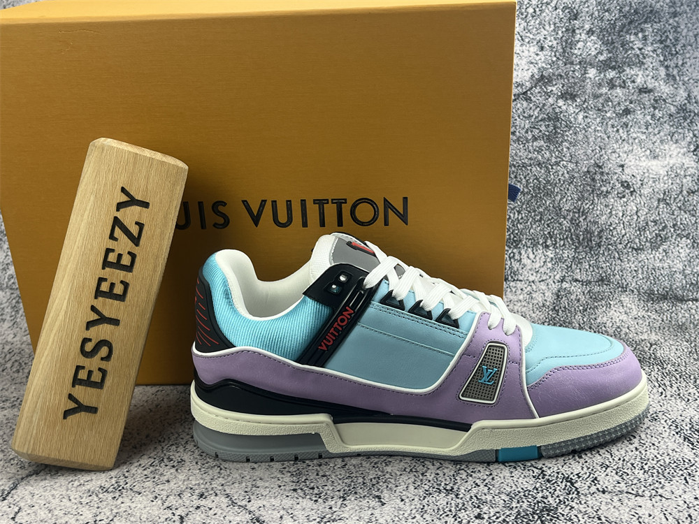 UA LV Trainer Sneaker