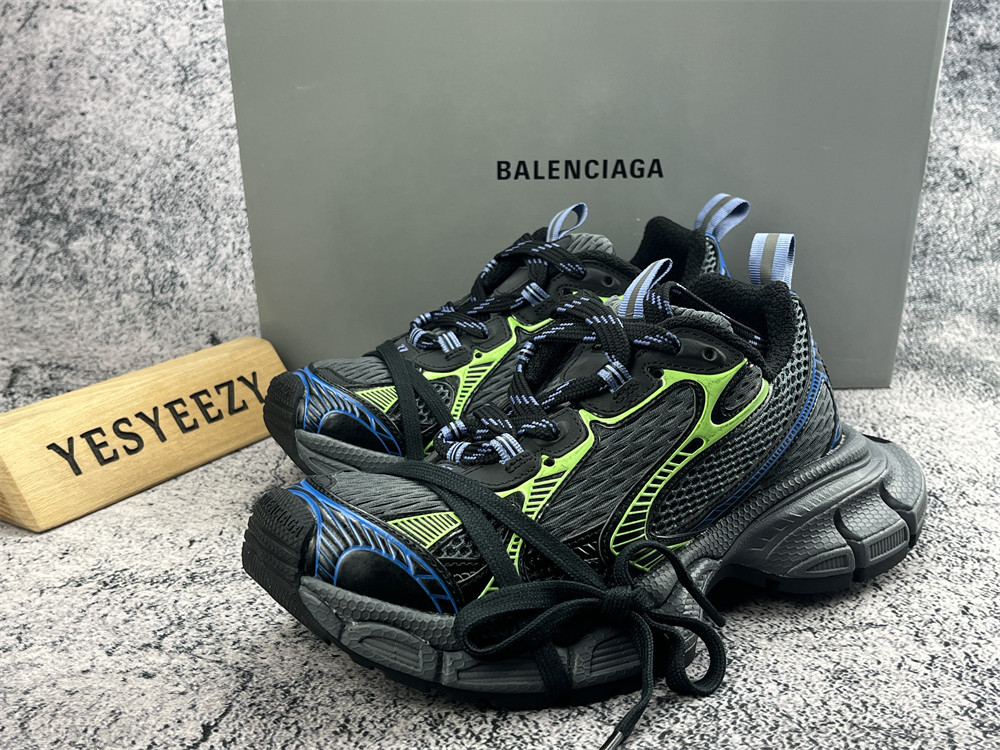 UA Balenciga 3XL Sneaker