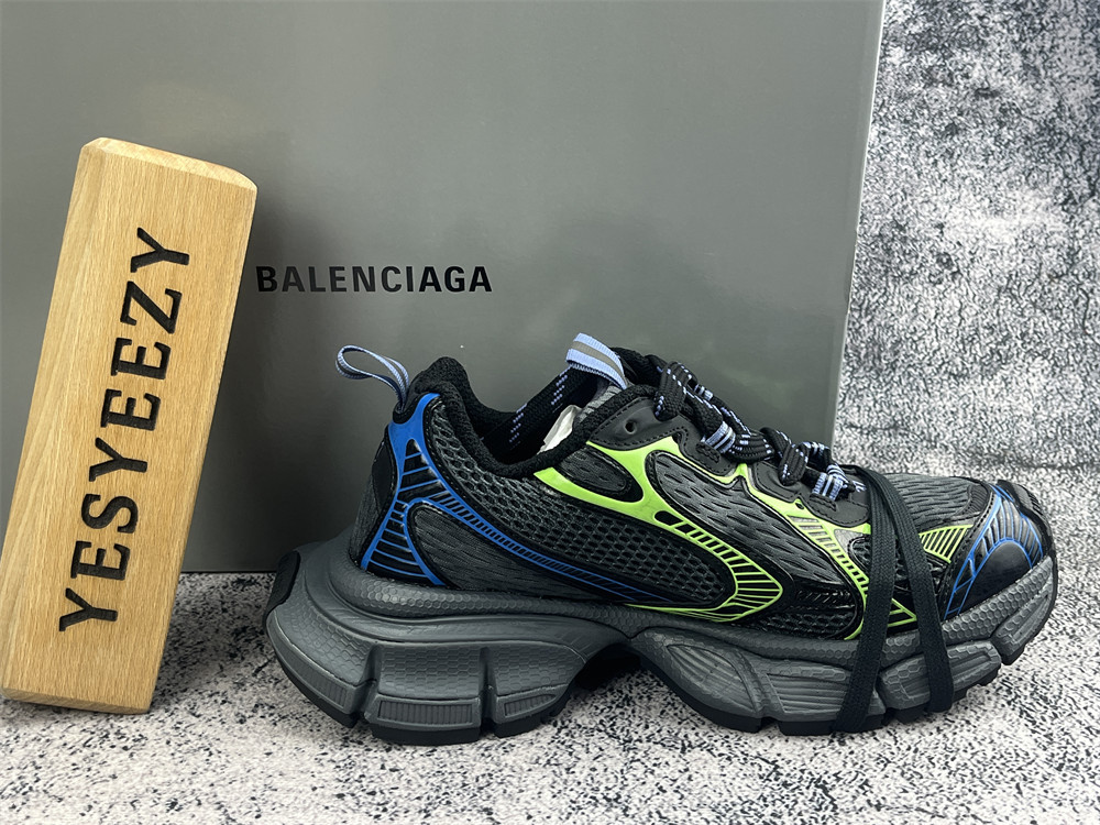 UA Balenciga 3XL Sneaker