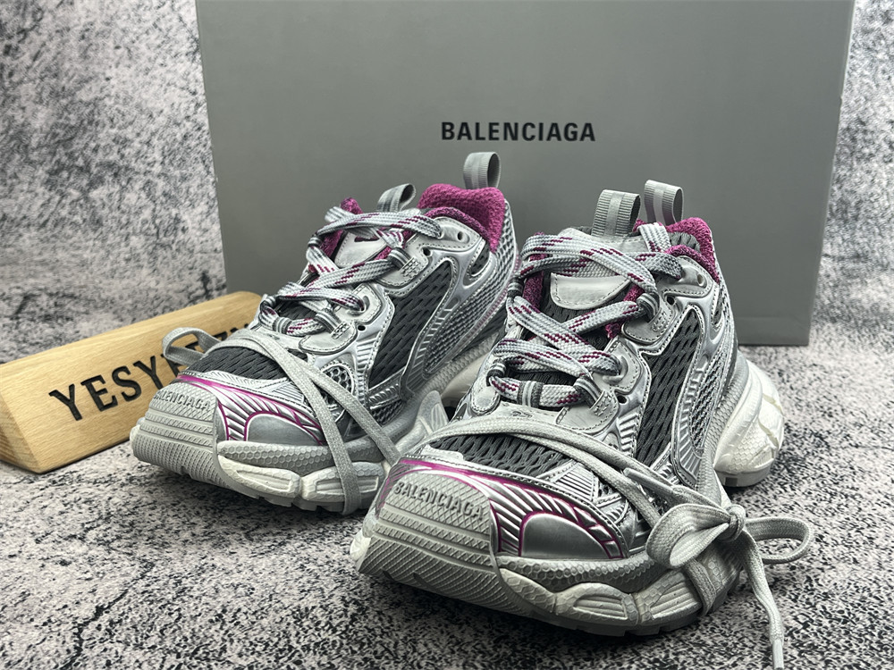 UA Balenciga 3XL Sneaker