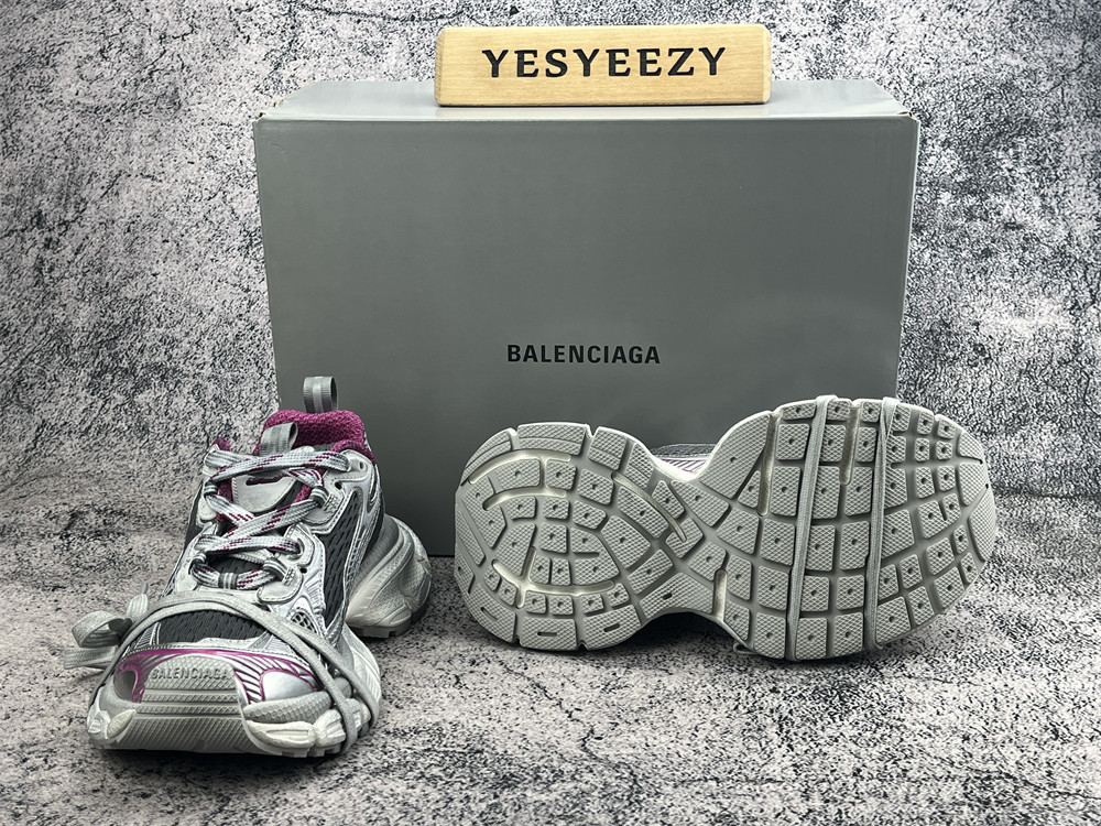 UA Balenciga 3XL Sneaker