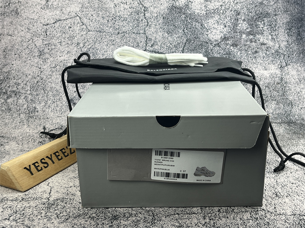 UA Balenciaga Runner Sneaker