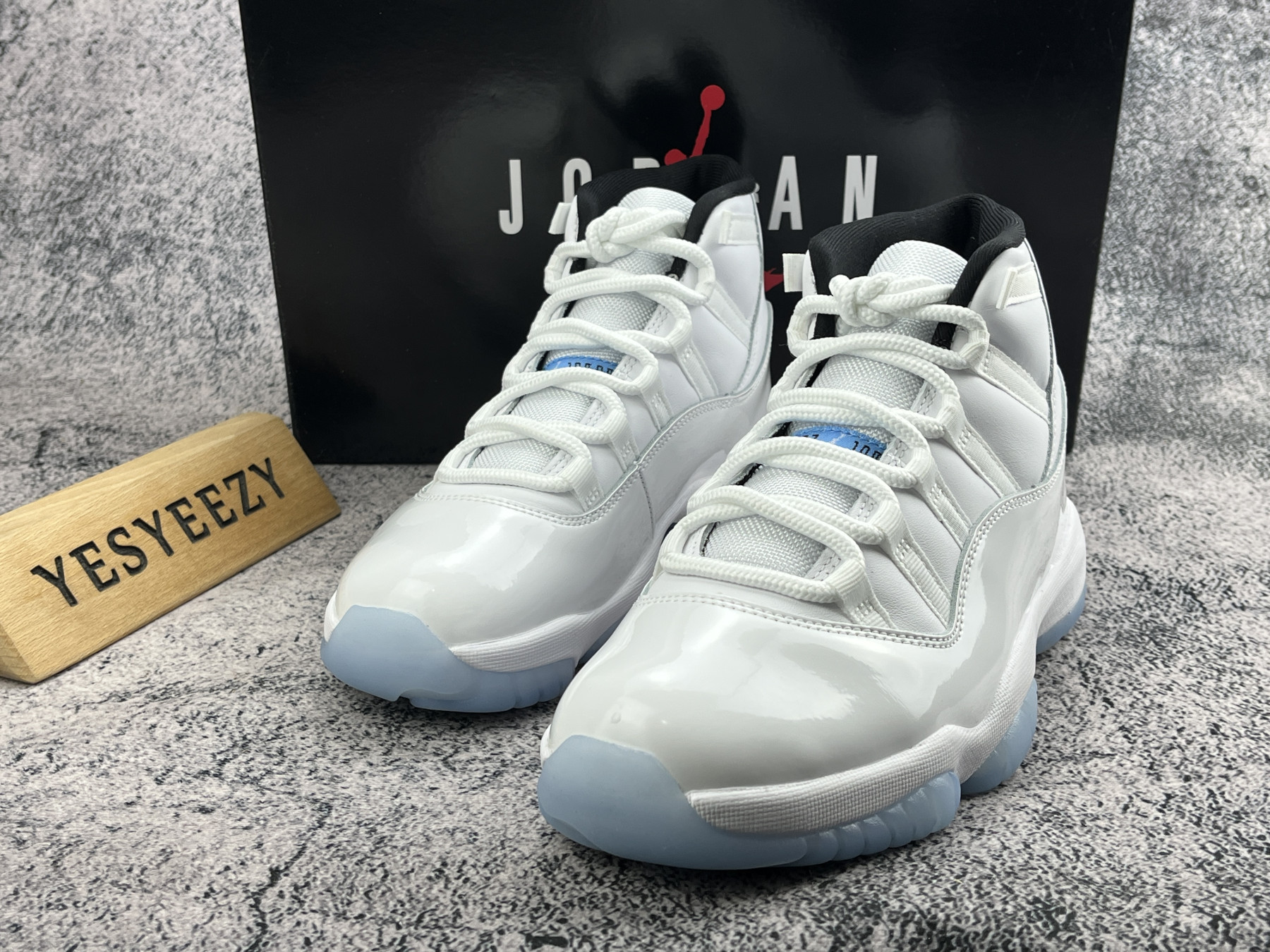 UA Jordan 11 Retro