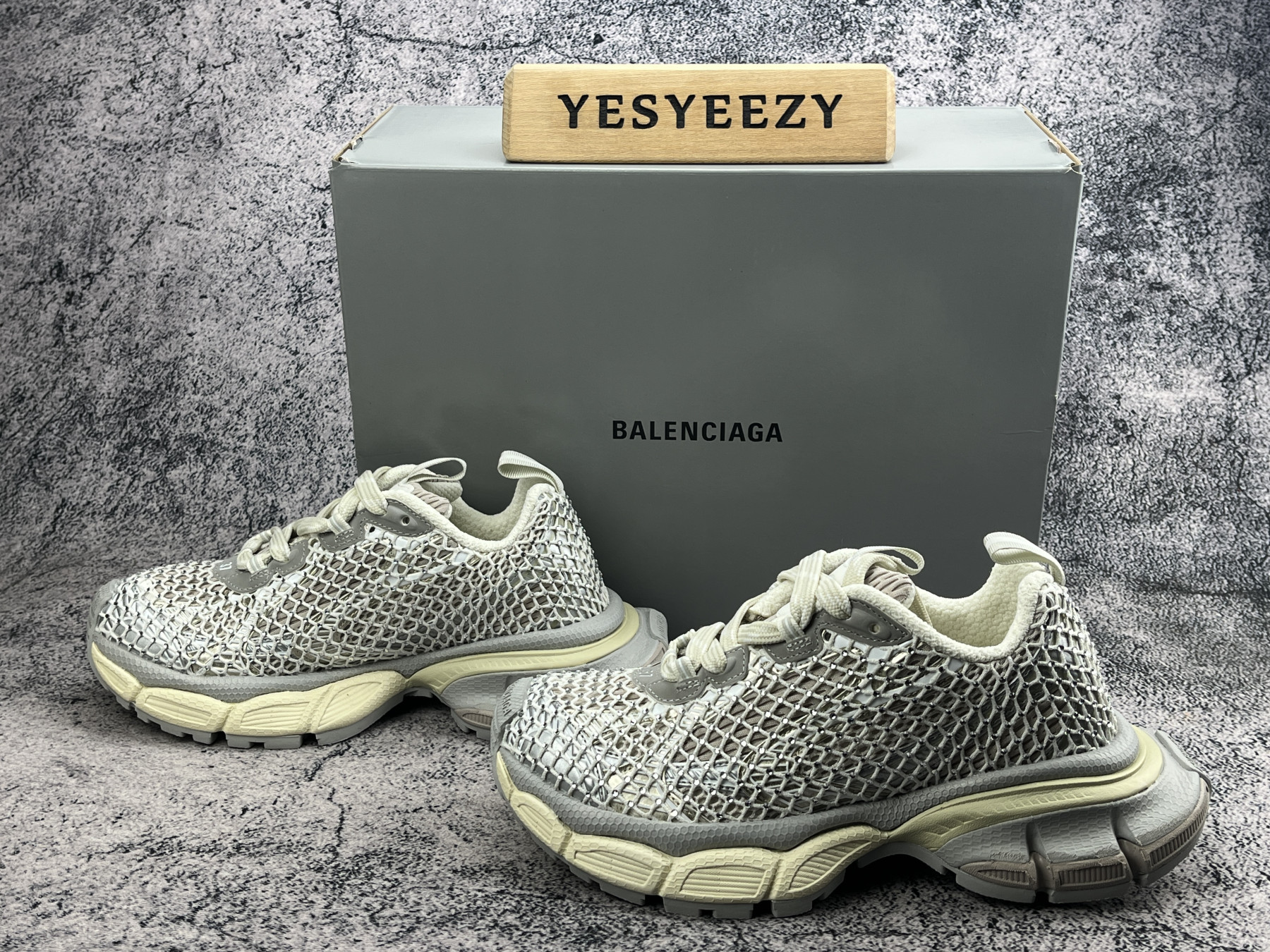 UA Balenciga 3XL Sneaker