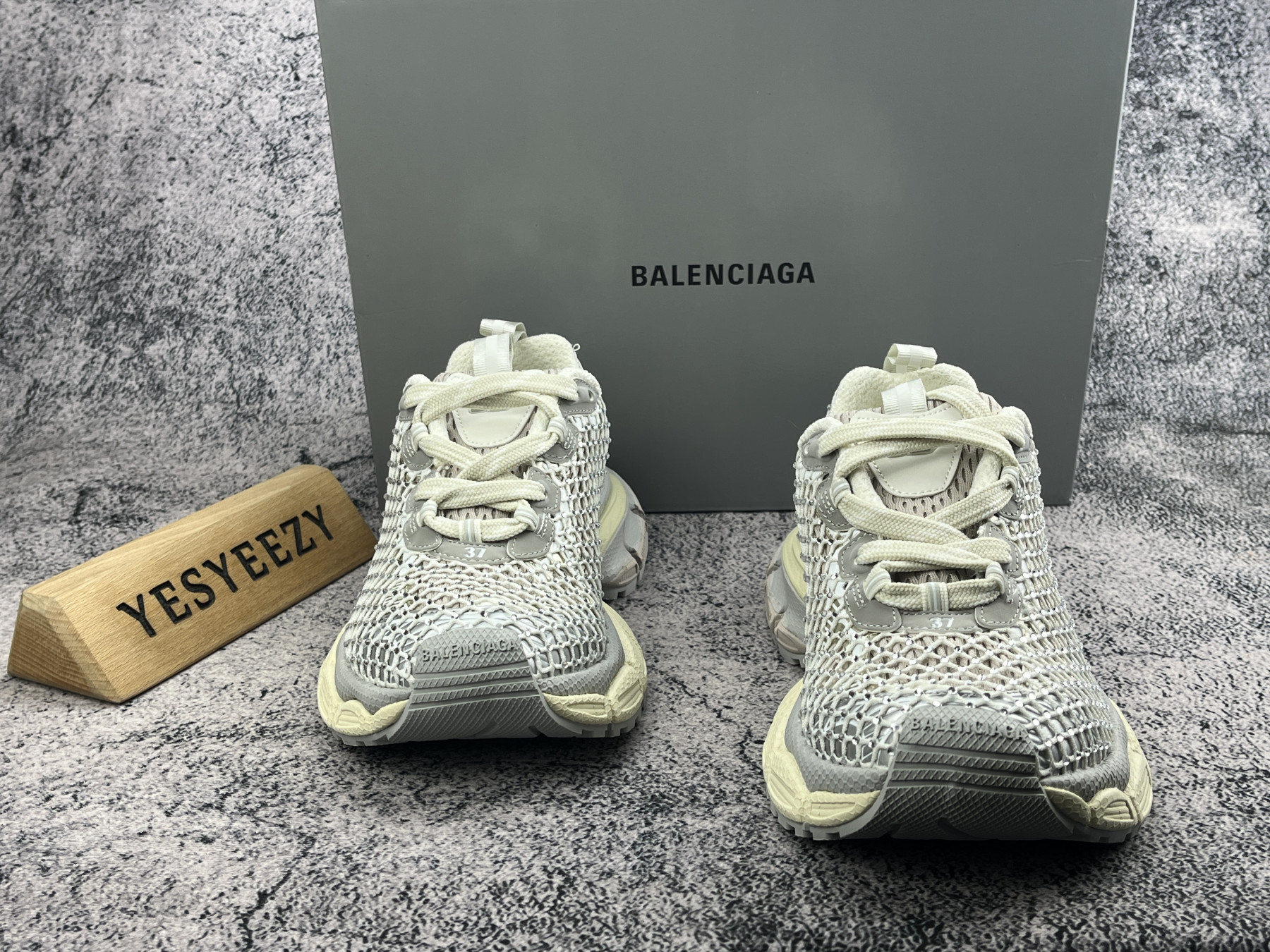 UA Balenciga 3XL Sneaker