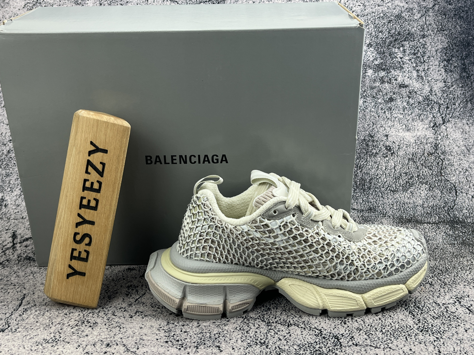 UA Balenciga 3XL Sneaker