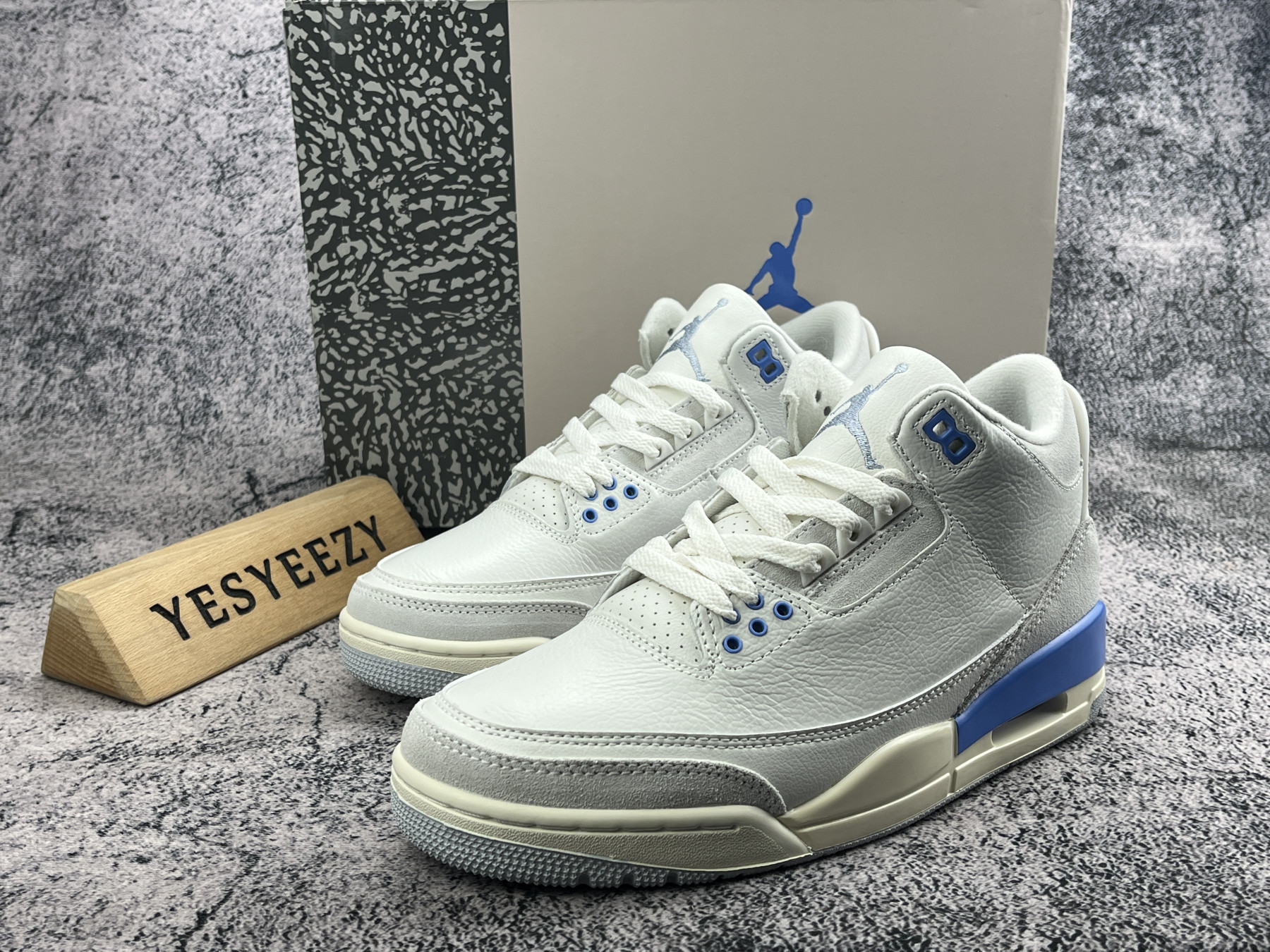 UA Jordan 3 Retro