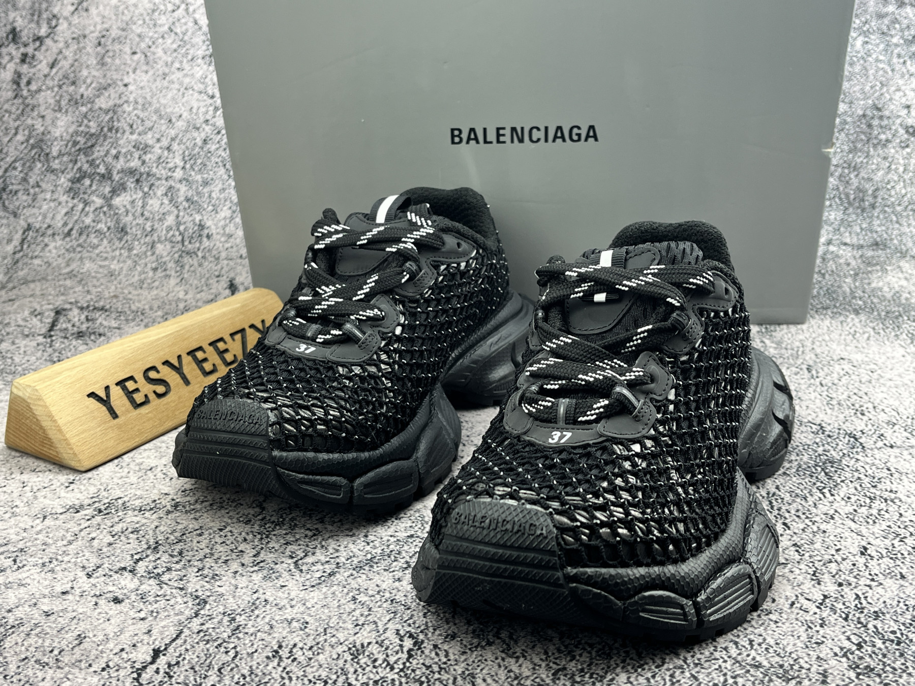 UA Balenciga 3XL Sneaker