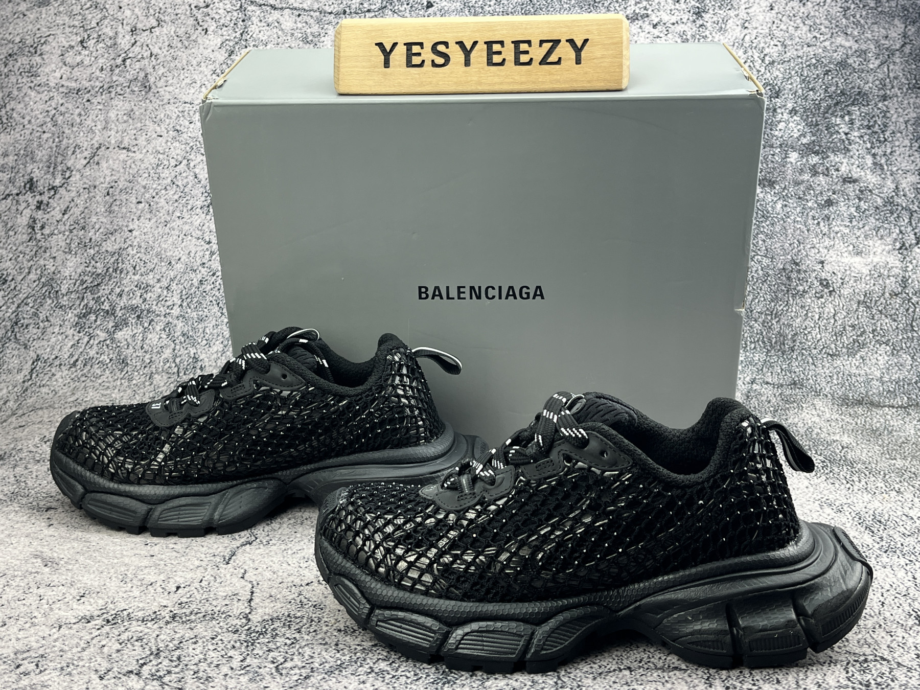 UA Balenciga 3XL Sneaker