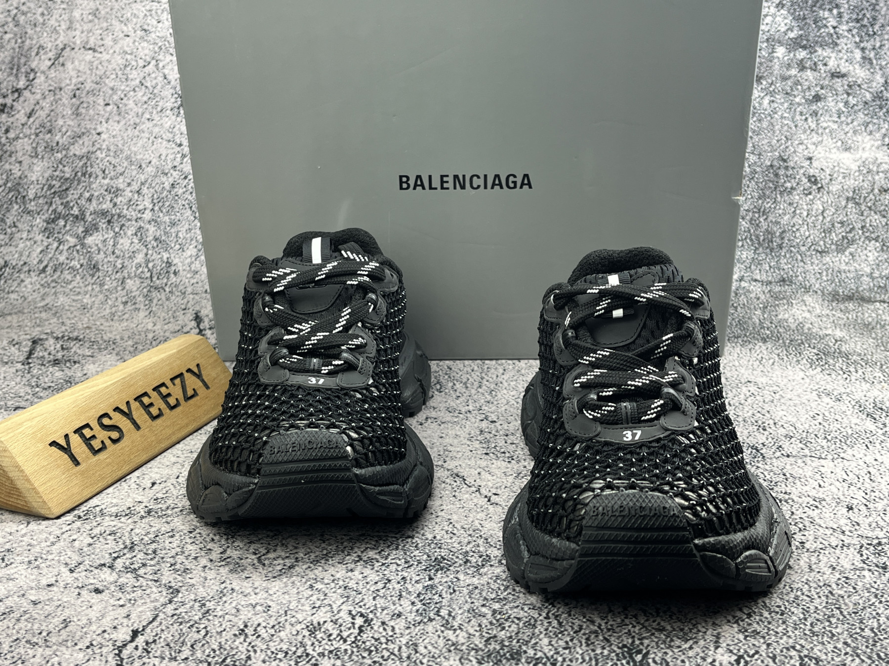 UA Balenciga 3XL Sneaker