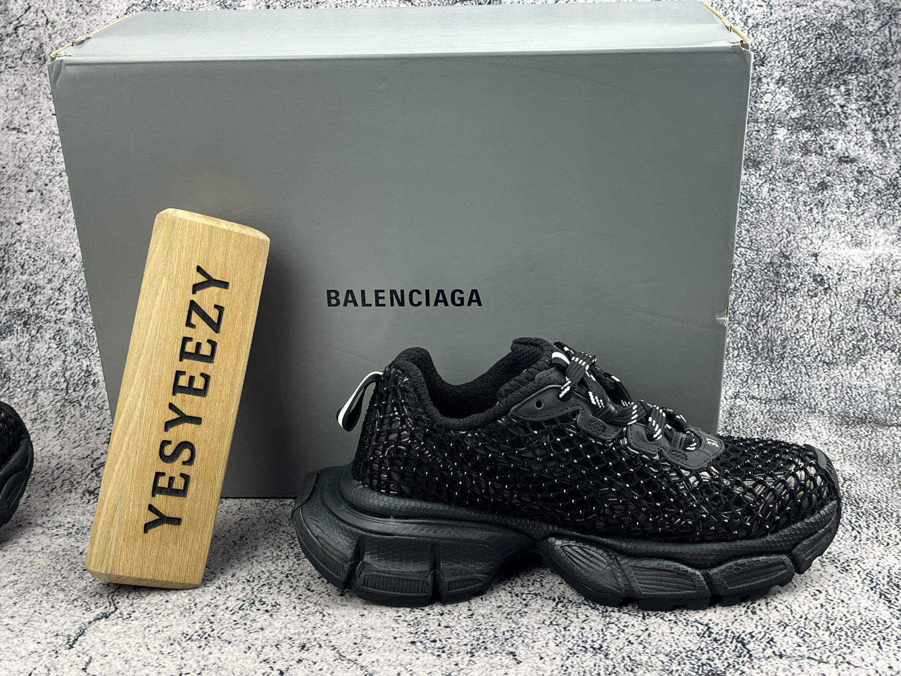UA Balenciga 3XL Sneaker