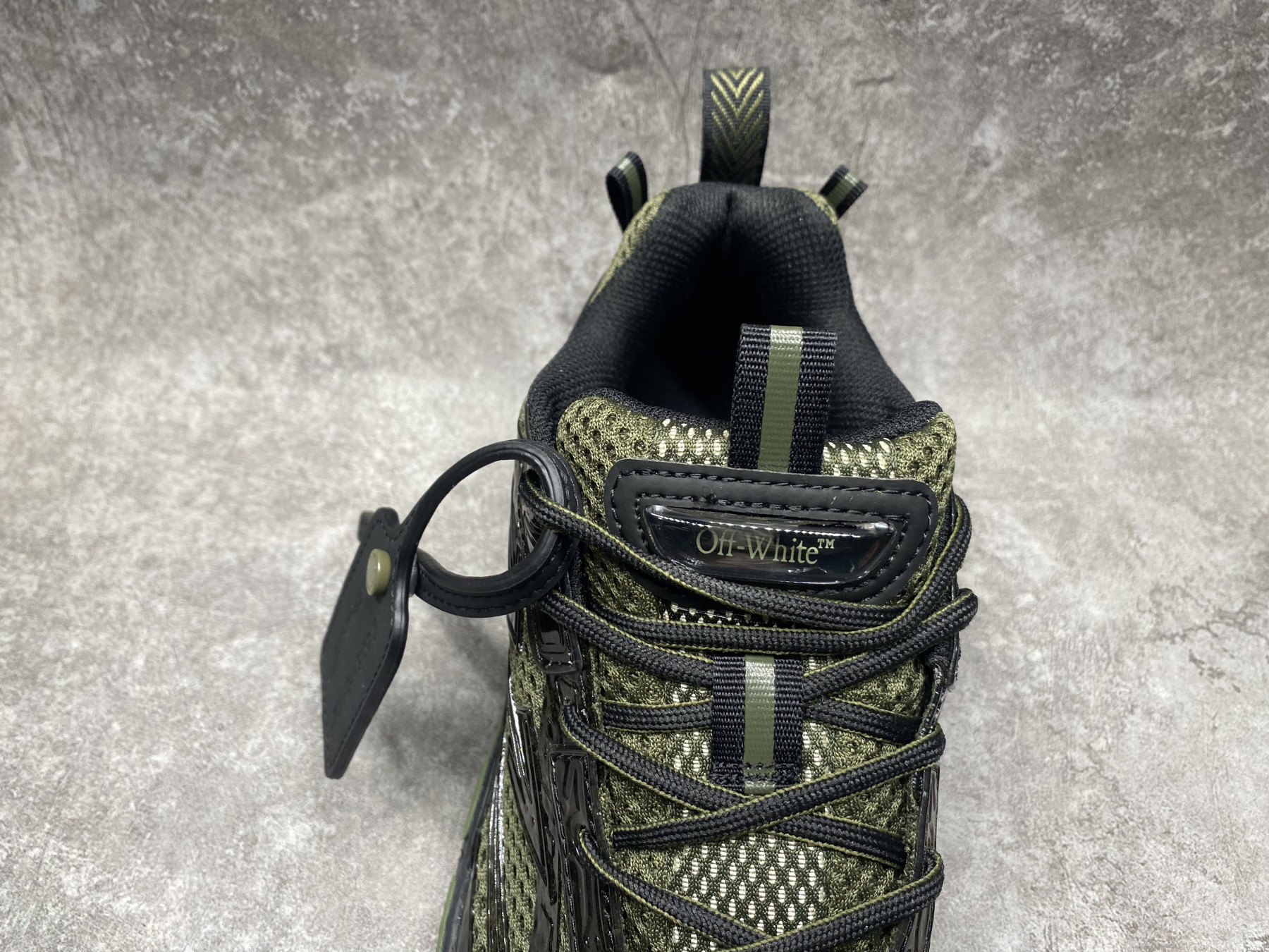 UA Off-White "BE RIGHT BACK"