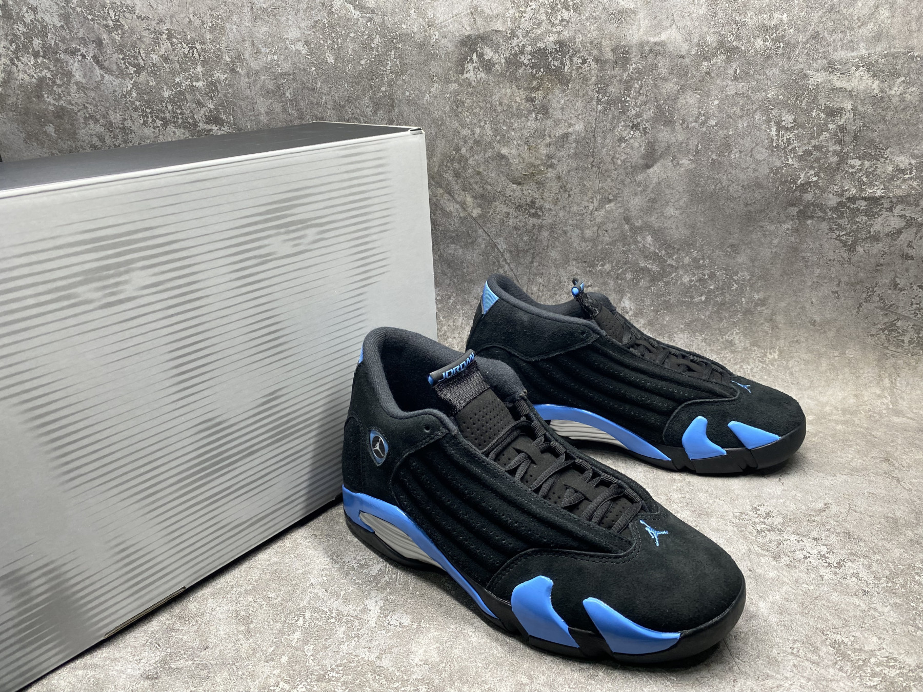 UA AIR Jordan 14 Retro
