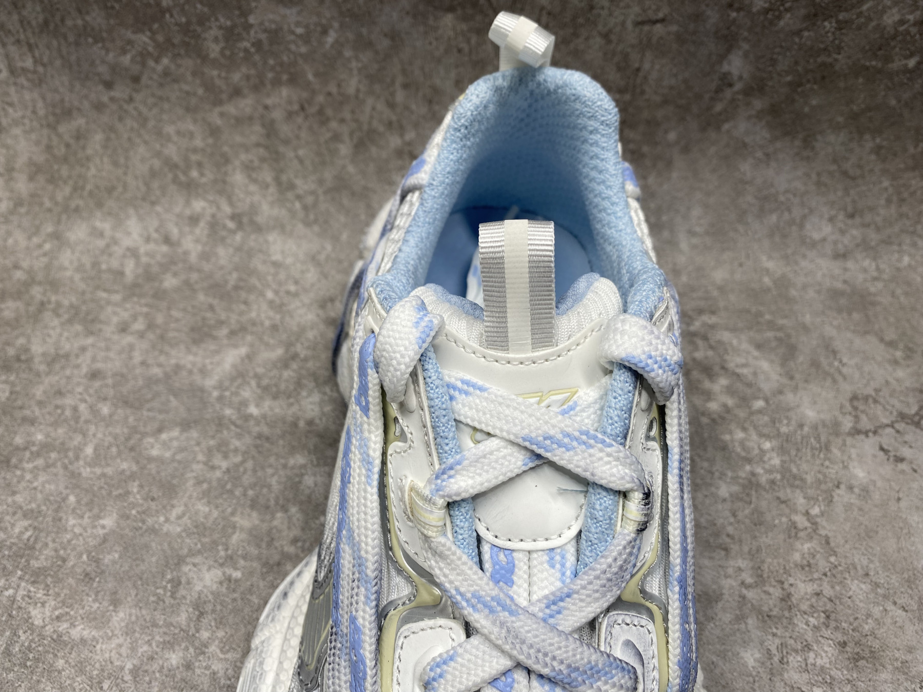 UA Balenciaga 3xl Extreme Laces Logo Sneaker(run one size large)