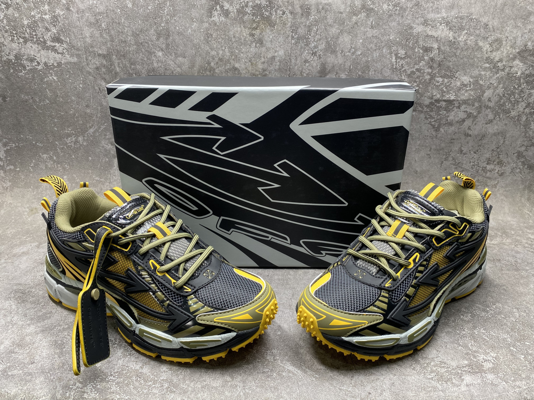 UA Off-White "BE RIGHT BACK"
