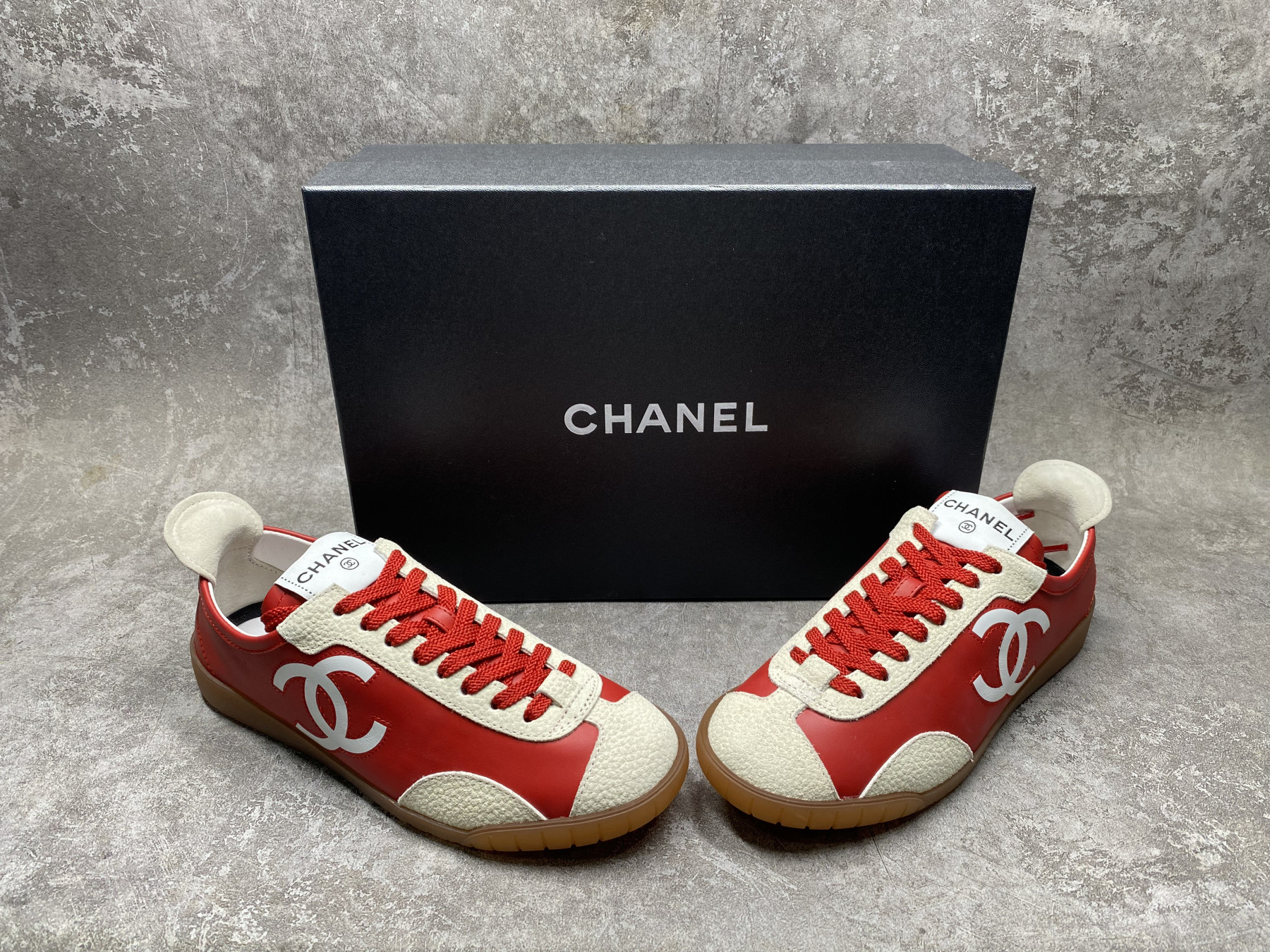 ua Ch**el trainers sneakers