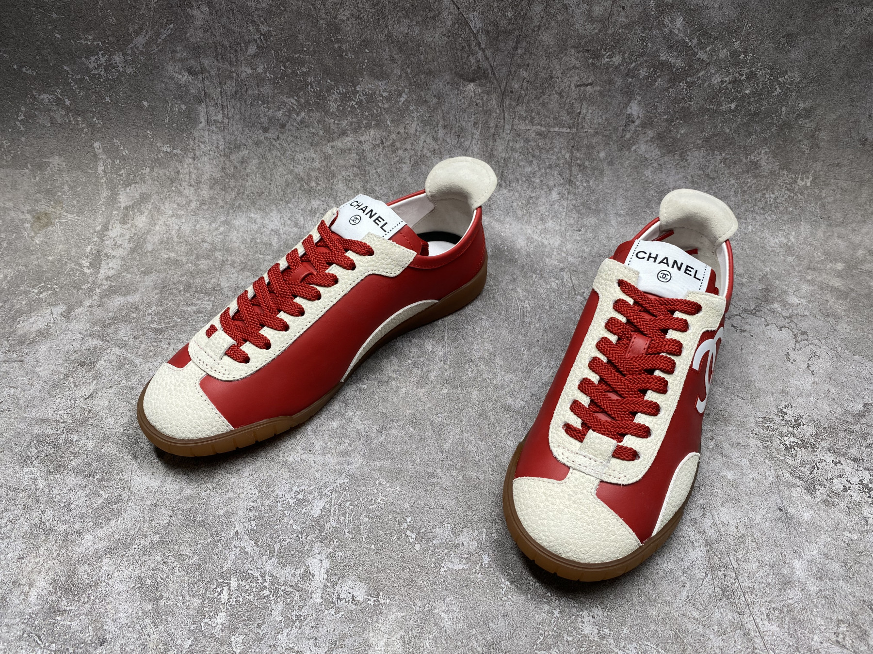 ua Ch**el trainers sneakers