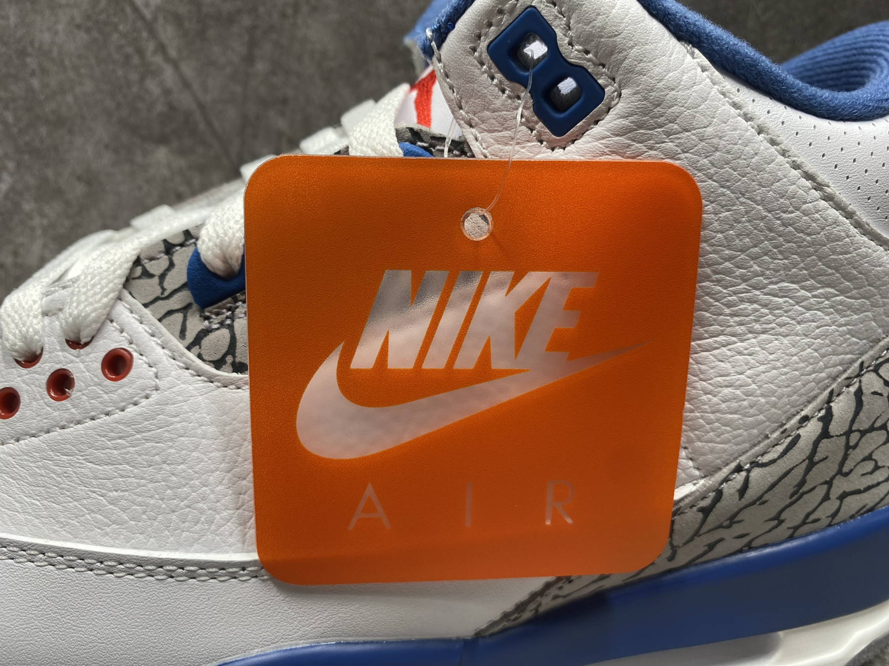 UA AIR JORDAN 3 Retro