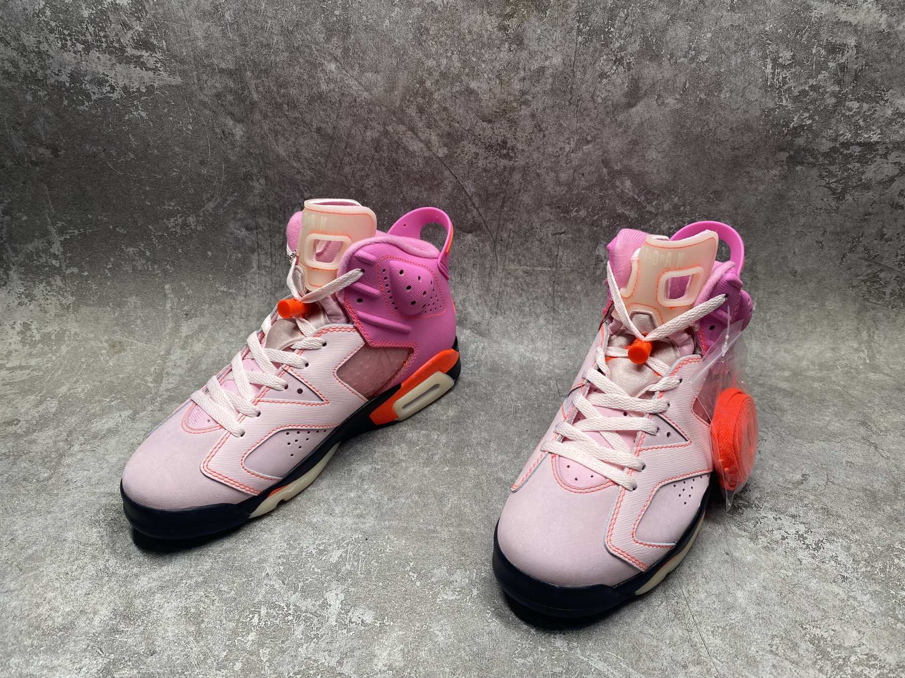 UA AIR Jordan 6 Retro