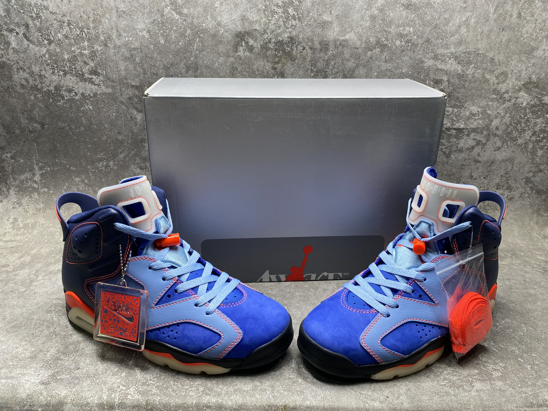 UA AIR Jordan 6 Retro