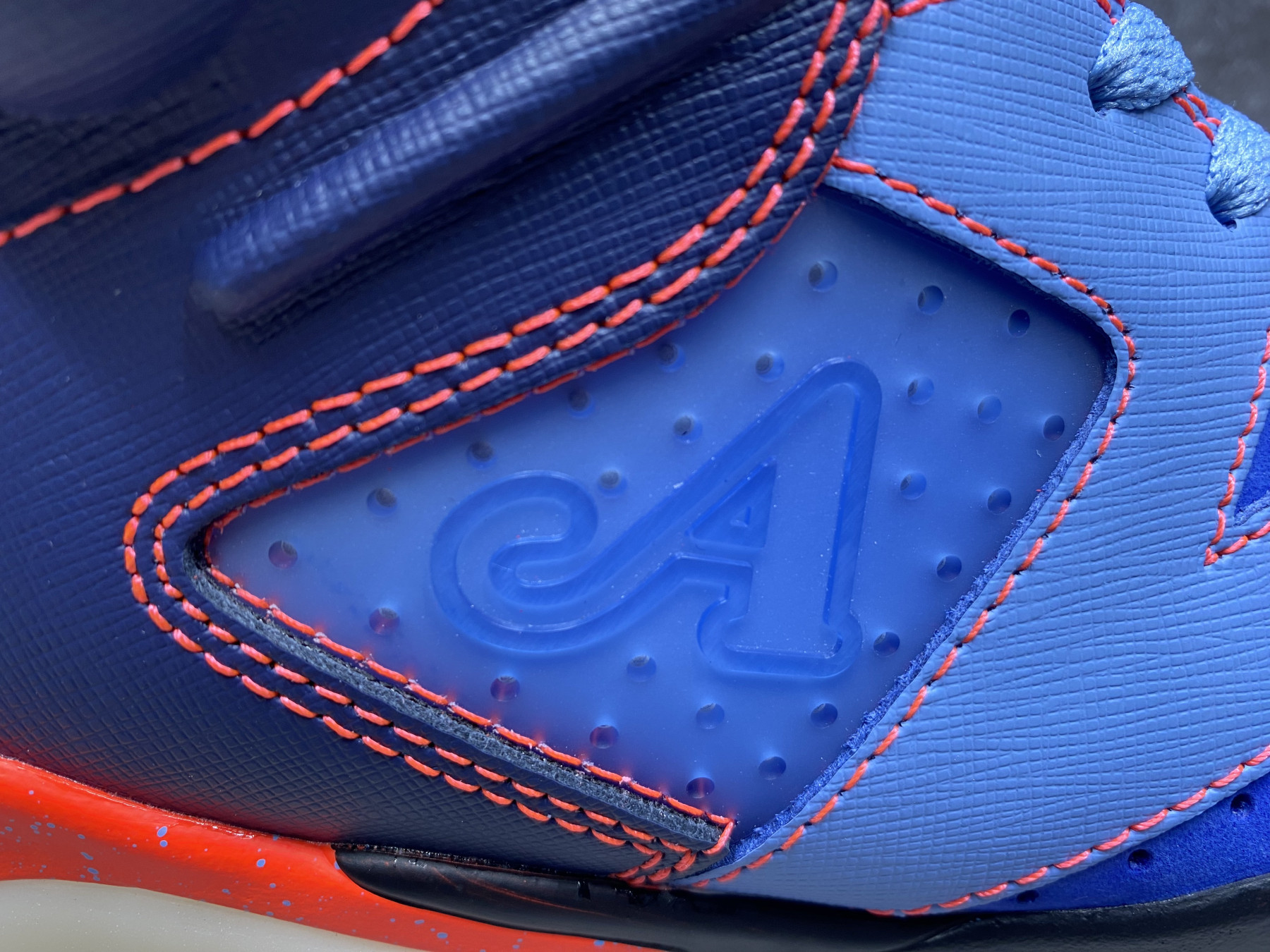 UA AIR Jordan 6 Retro