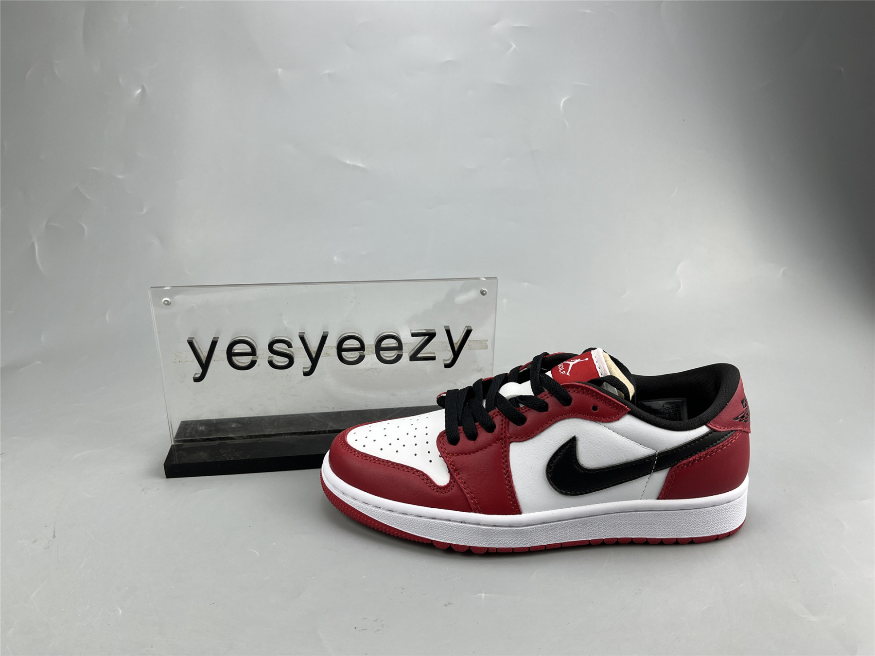 UA AIR JORDAN 1 LOW GOLF
