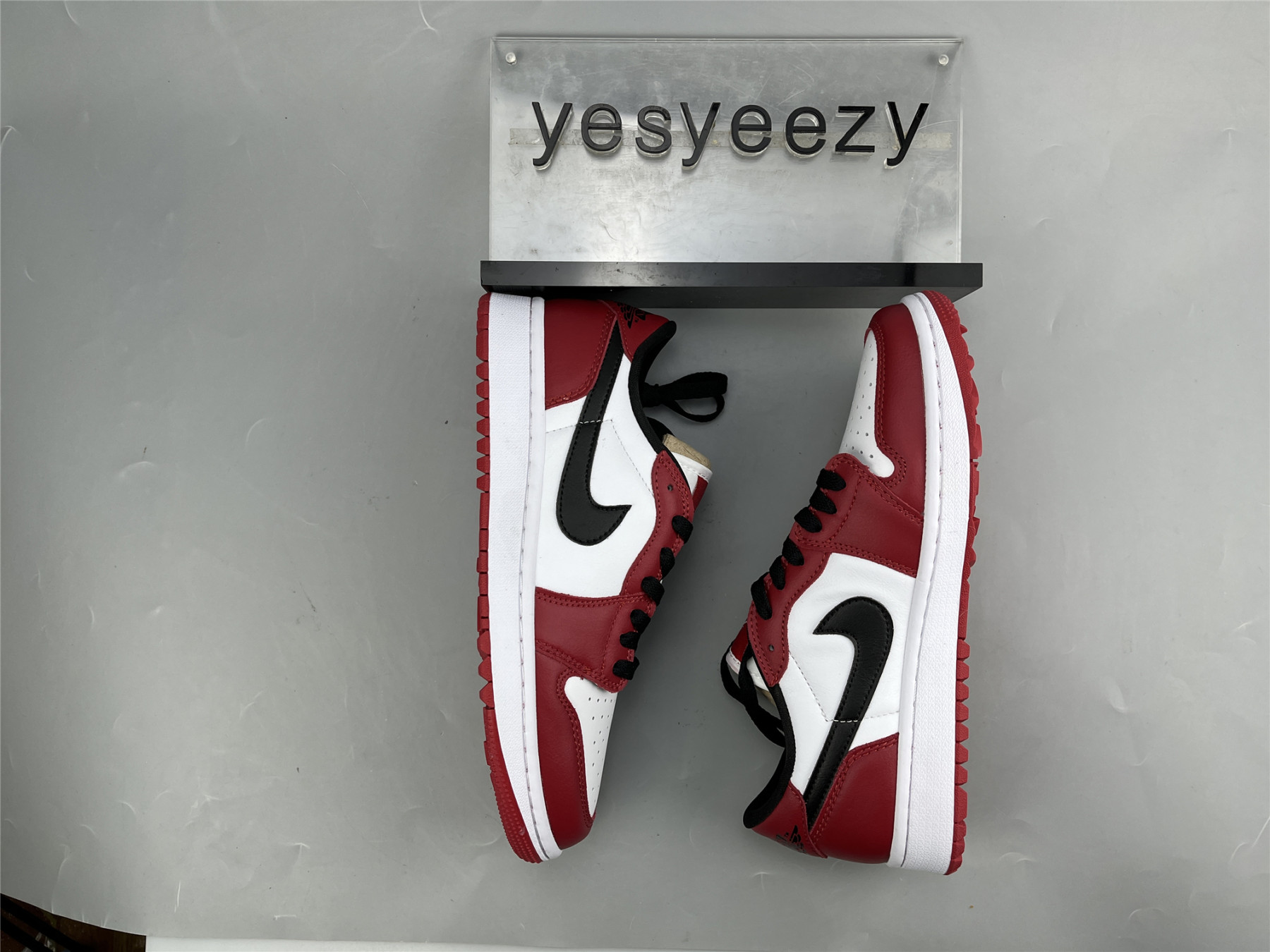 UA AIR JORDAN 1 LOW GOLF
