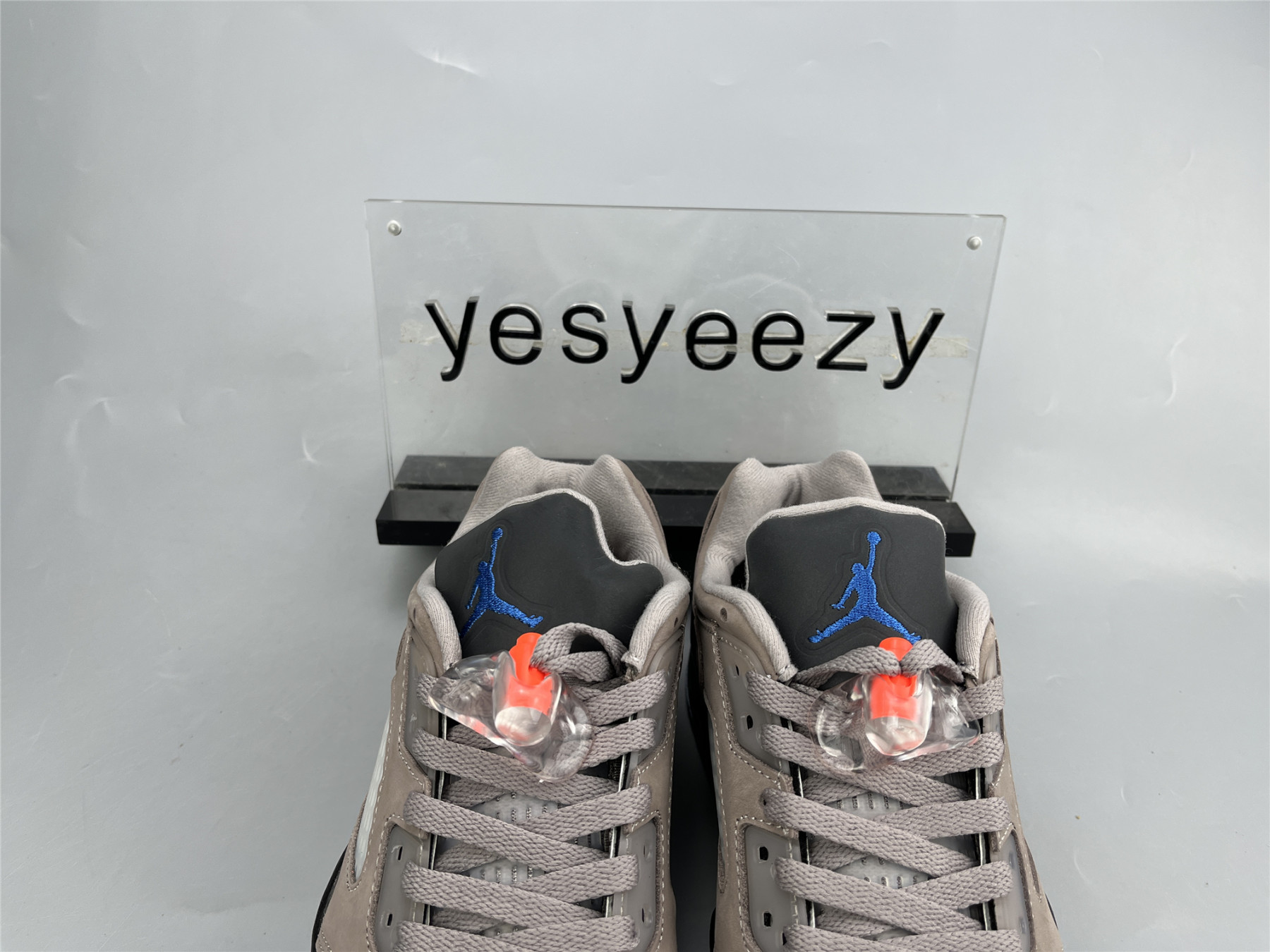 UA PARIS SAINT-GERMAIN X AIR JORDAN 5 RETRO LOW