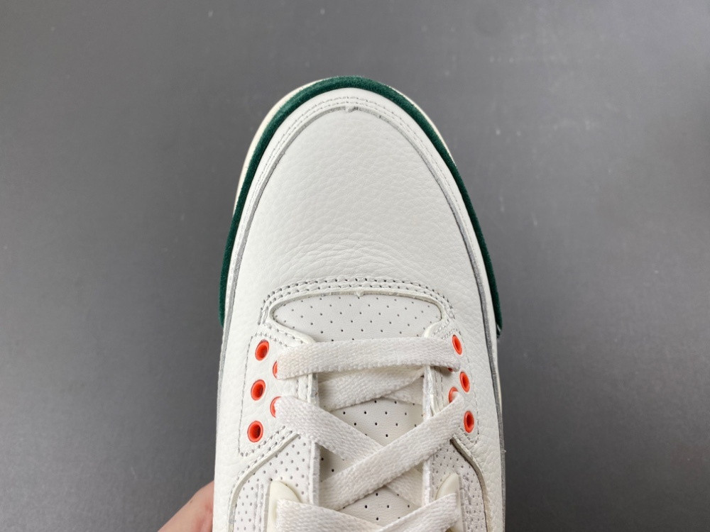UA AIR Jordan 3 Retro SP