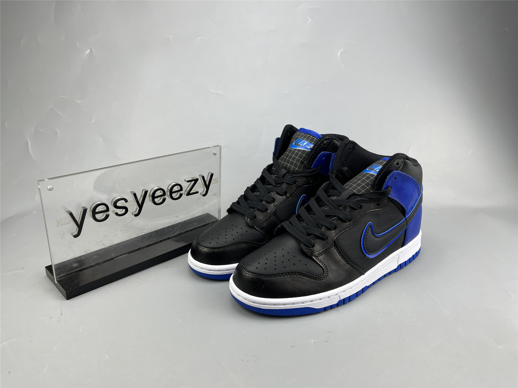 UA NIKE DUNK HIGH RETRO SE