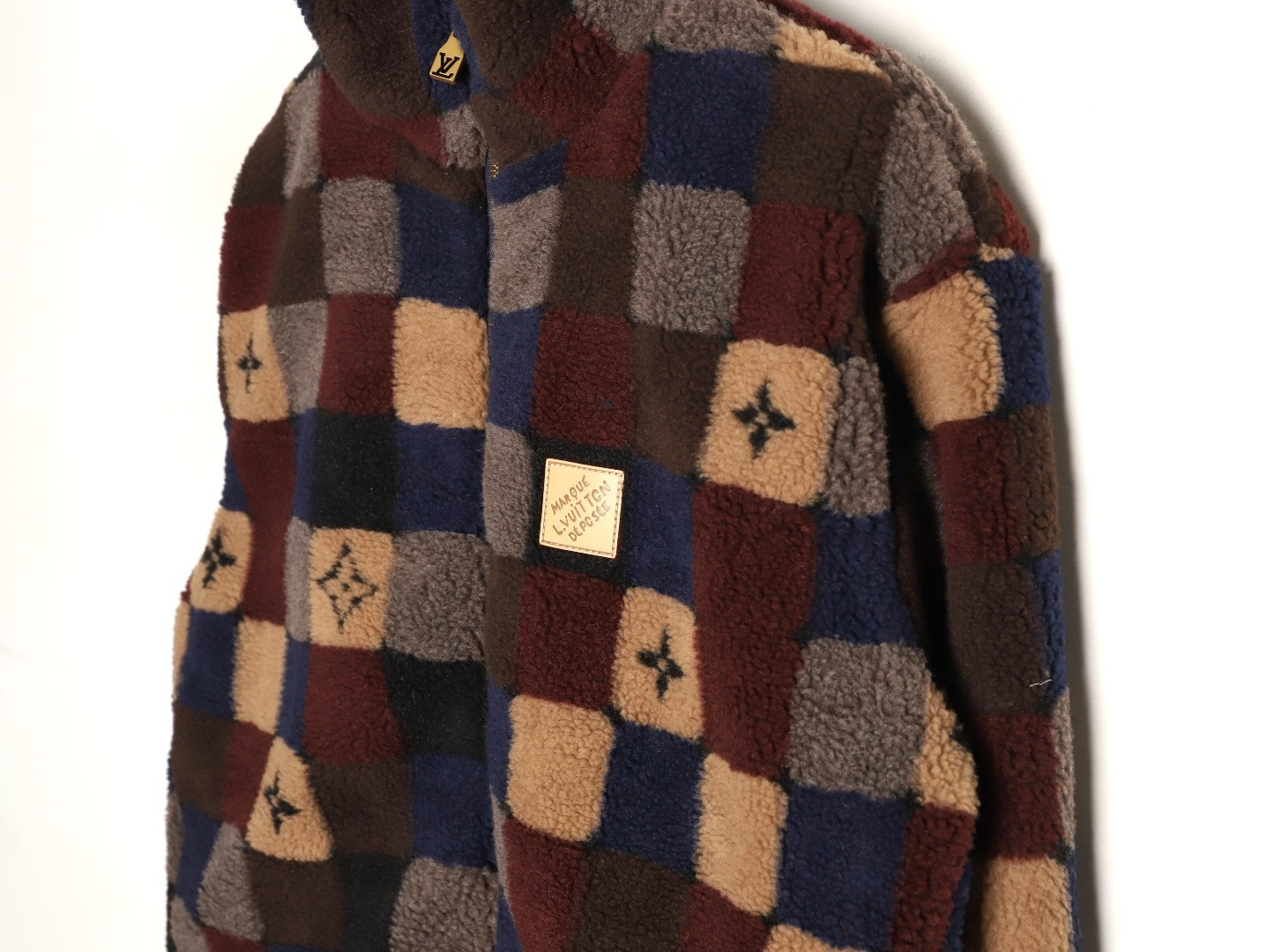 l0vis Vvtt0n jacket